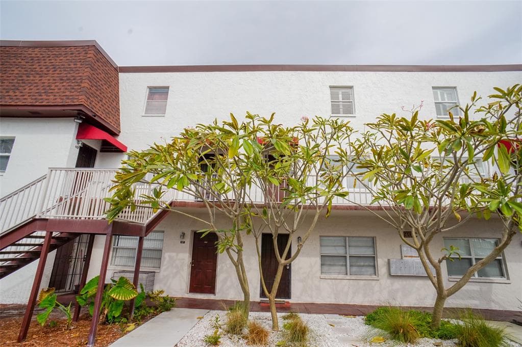 9217 TUDOR DR UNIT A106 TAMPA, FL 33615