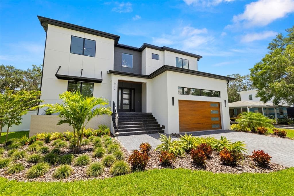 6214 S FOSTER AVENUE TAMPA, FL 33611
