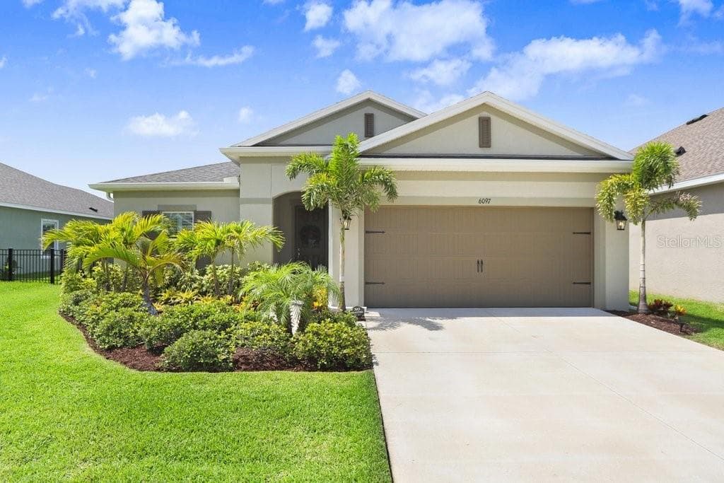 6097 GOLDEN NETTLE DRIVE APOLLO BEACH, FL 33572