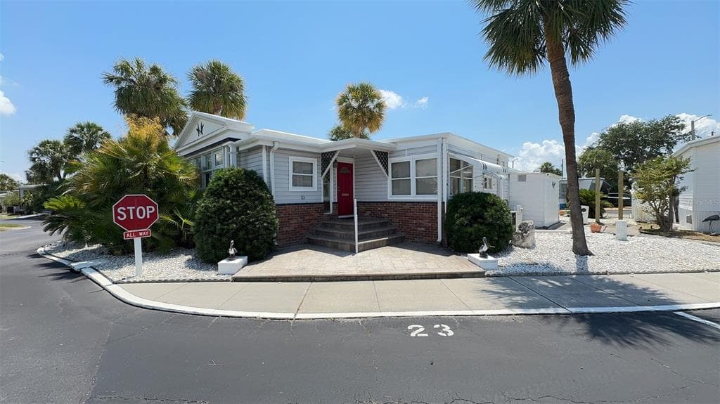 4851 W GANDY BOULEVARD UNIT B7L23 TAMPA, FL 33611