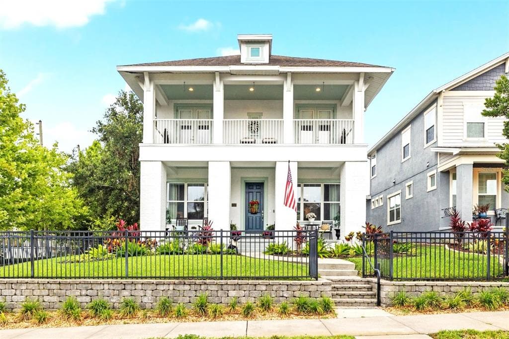 702 34TH AVENUE N ST PETERSBURG, FL 33704