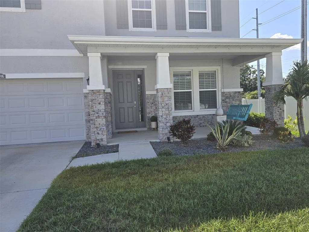 11006 KIDRON VALLEY LANE TAMPA, FL 33625