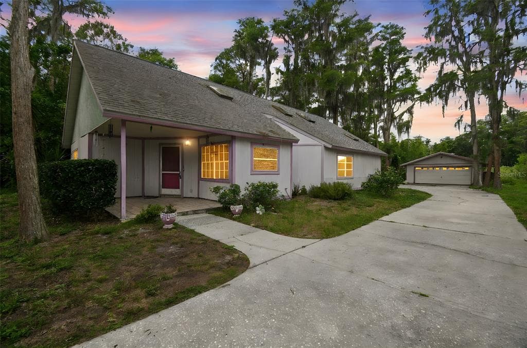 8755 MARIGOLD DRIVE NEW PORT RICHEY, FL 34654