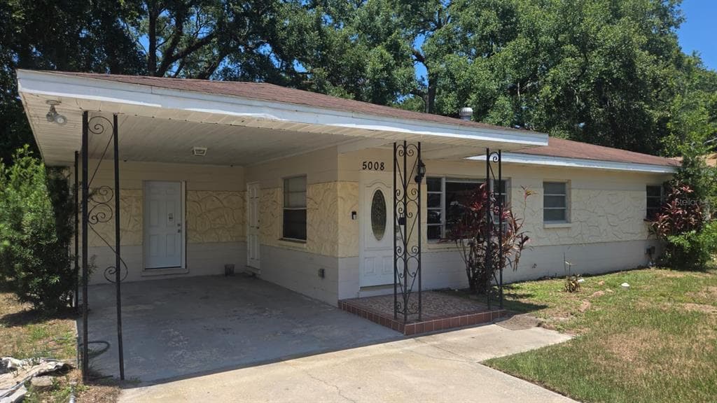 5008 E CLUSTER AVENUE TAMPA, FL 33617