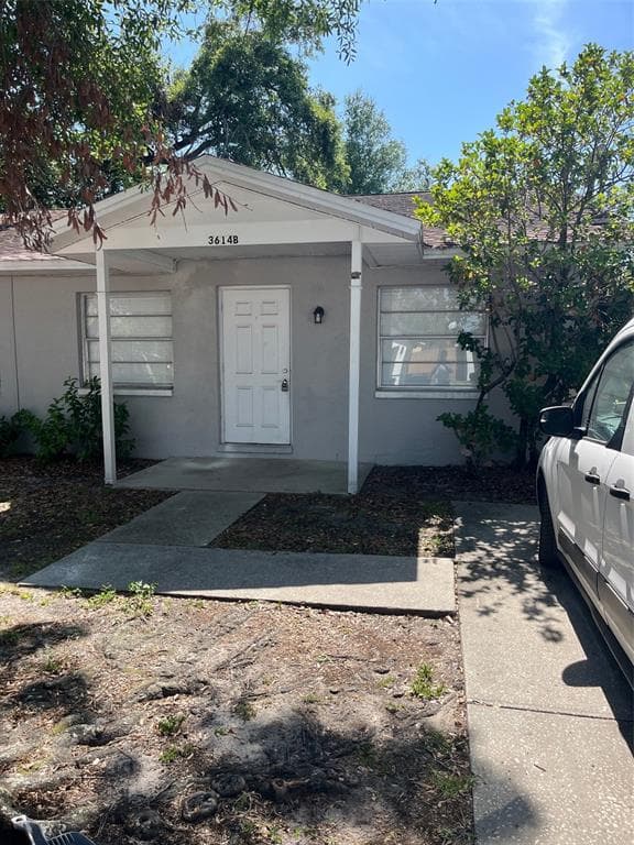 3614 PHILLIPS STREET UNIT B TAMPA, FL 33619