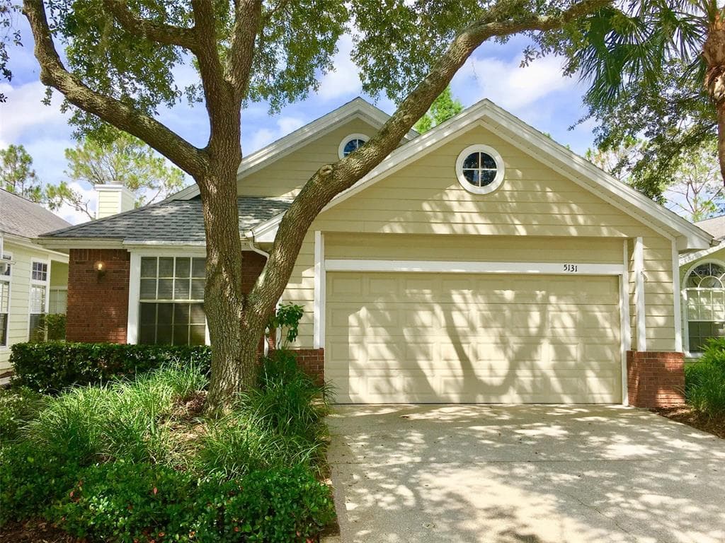 5131 STERLING MANOR LANE TAMPA, FL 33647