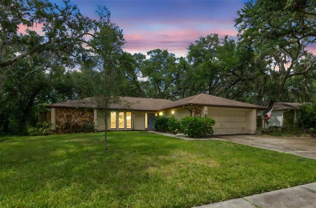 56 BAY WOODS DRIVE SAFETY HARBOR, FL 34695