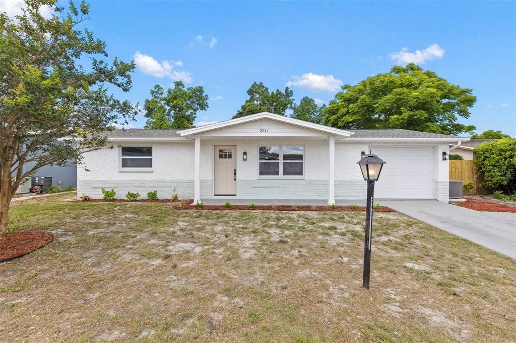 9241 COCHISE LANE PORT RICHEY, FL 34668