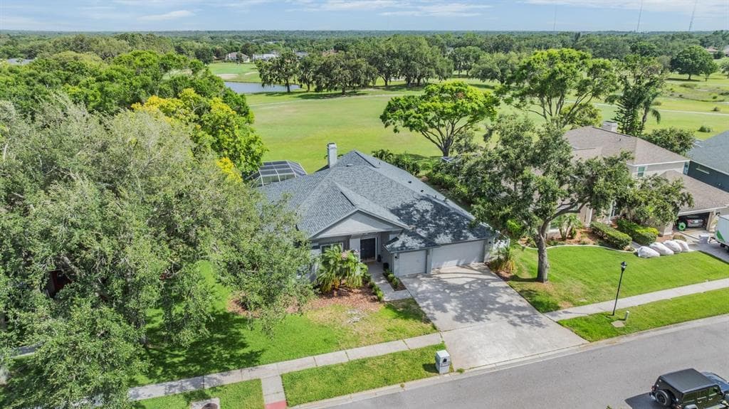 2216 EAGLE BLUFF DRIVE VALRICO, FL 33596