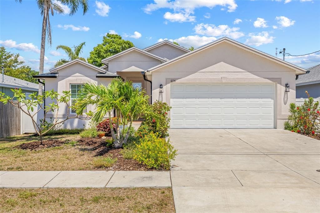 6741 51ST WAY N PINELLAS PARK, FL 33781