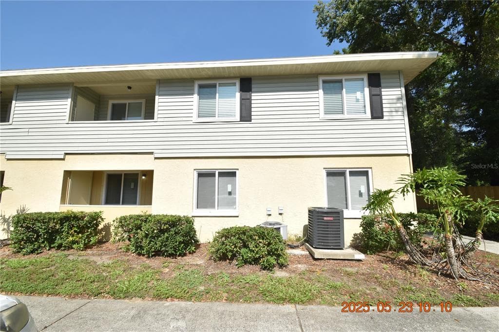 228 THORN TREE PLACE UNIT 228 BRANDON, FL 33510