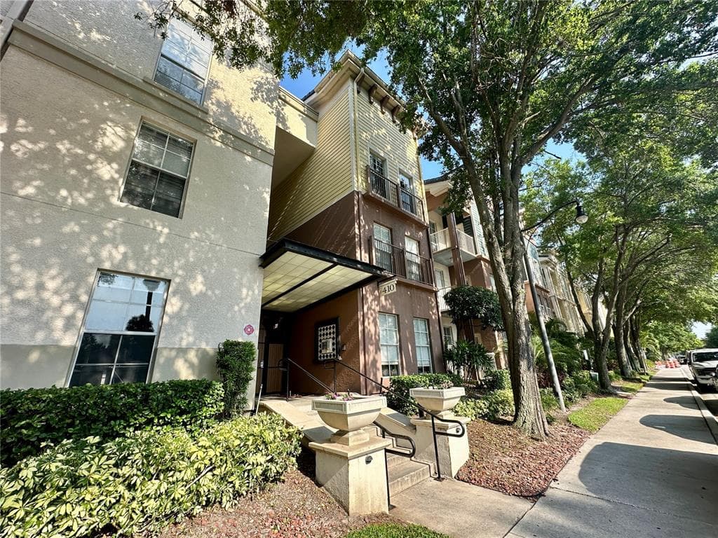410 S ARMENIA AVENUE UNIT 916 TAMPA, FL 33609