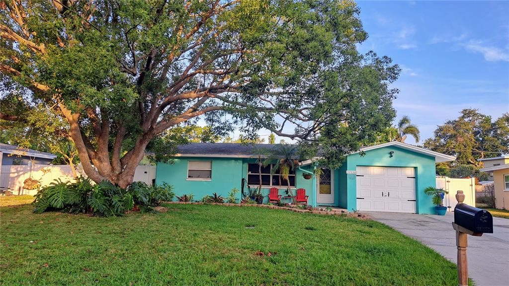 12176 CROFT DRIVE LARGO, FL 33774