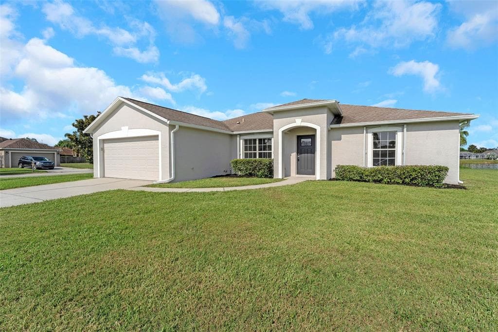 1132 EGRET LAKE WAY MELBOURNE, FL 32940