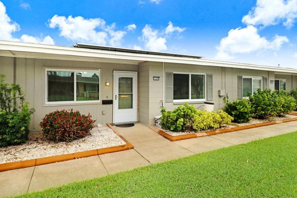 1309 WARWICK COURT SUN CITY CENTER, FL 33573
