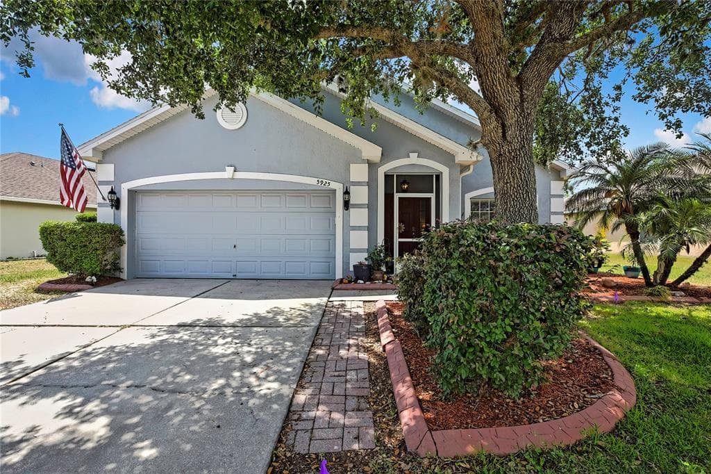 5925 SWEET WILLIAM TERRACE LAND O LAKES, FL 34639