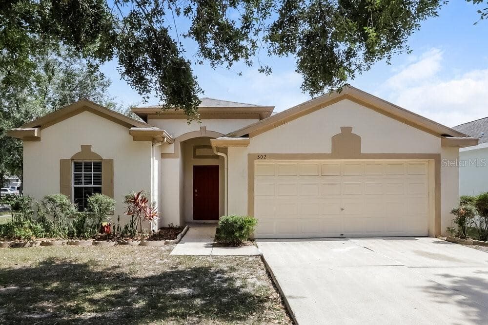 502 MAGNOLIA POINTE COURT SEFFNER, FL 33584