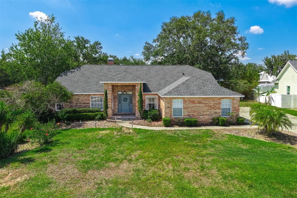 10421 MESA LANE CLERMONT, FL 34711