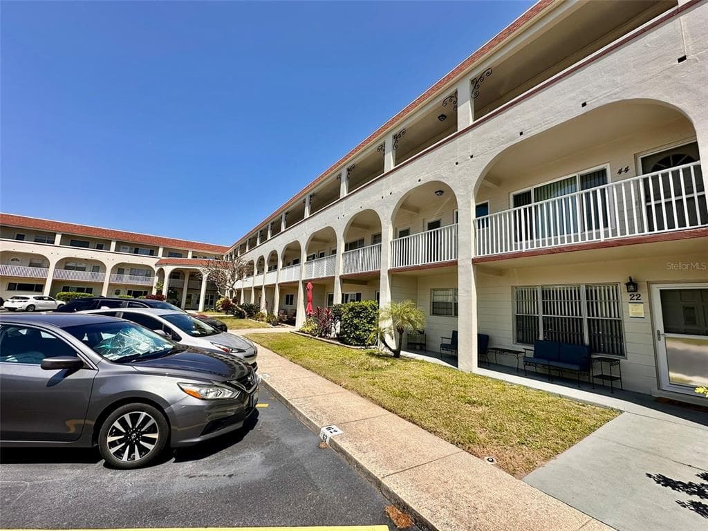2434 AUSTRALIA WAY E UNIT 38 CLEARWATER, FL 33763