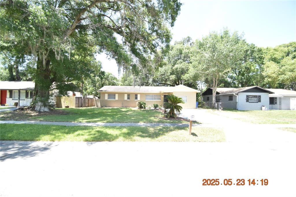 4432 TARPON DRIVE TAMPA, FL 33617