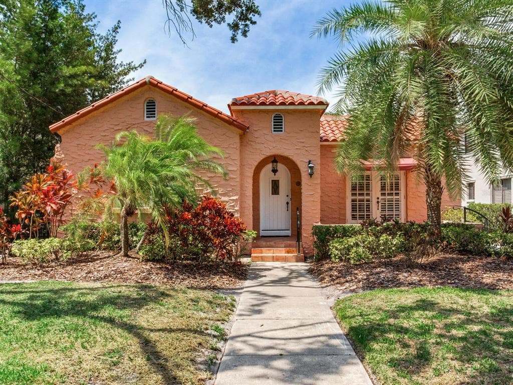 4521 W AZEELE STREET