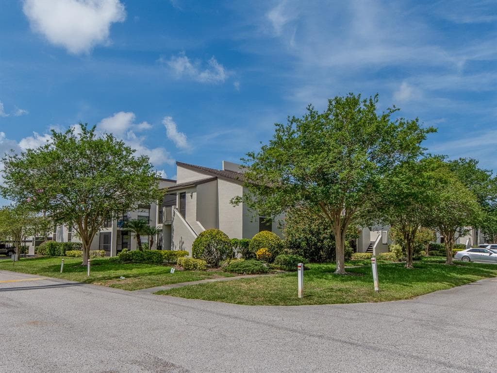 2597 COUNTRYSIDE BOULEVARD UNIT 210 CLEARWATER, FL 33761