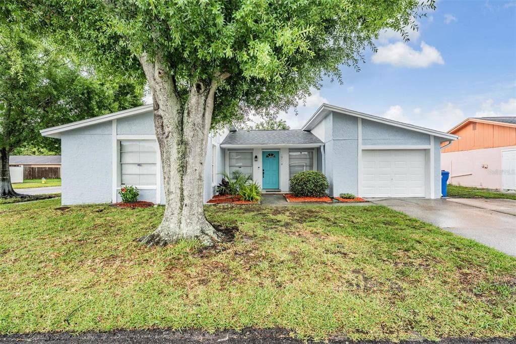 10110 PEPPERIDGE COURT TAMPA, FL 33615
