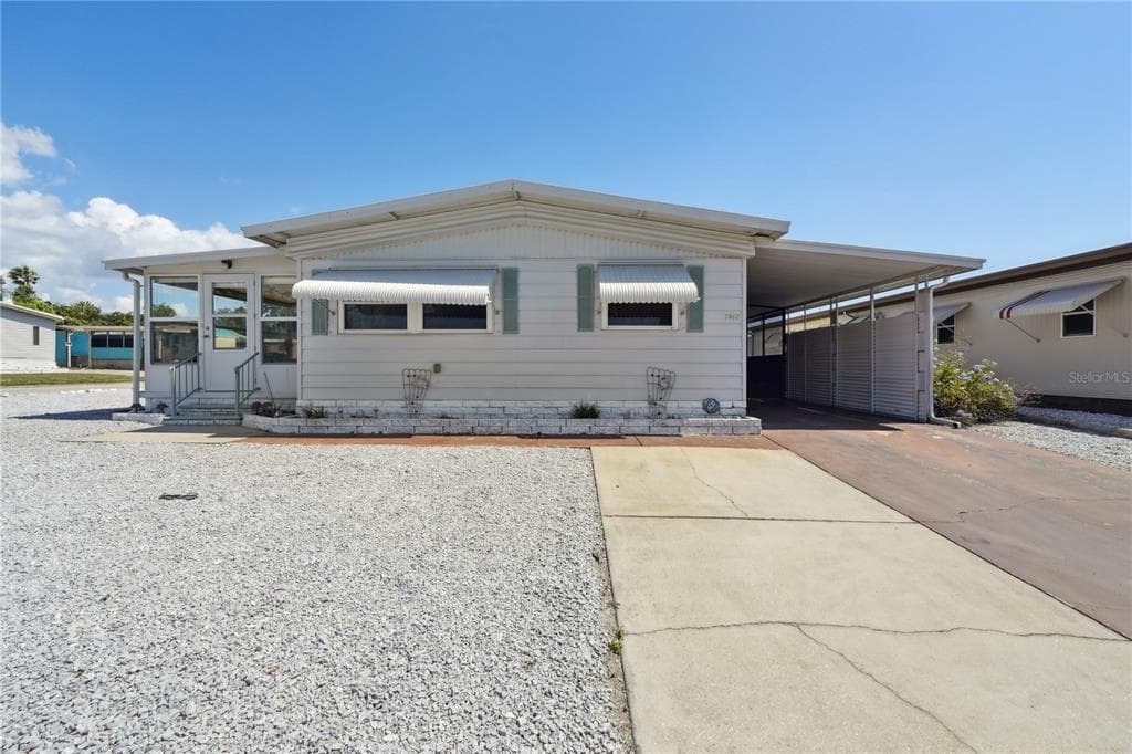 7412 GRAND PINE DRIVE HUDSON, FL 34667
