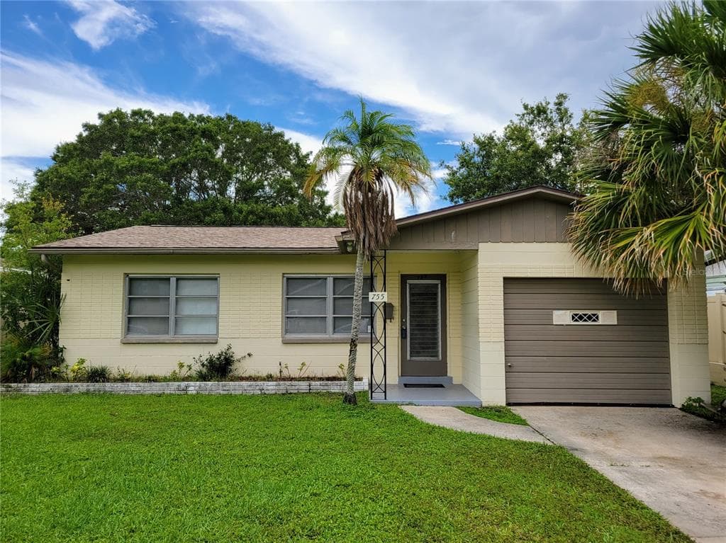 755 42ND AVENUE N ST PETERSBURG, FL 33703