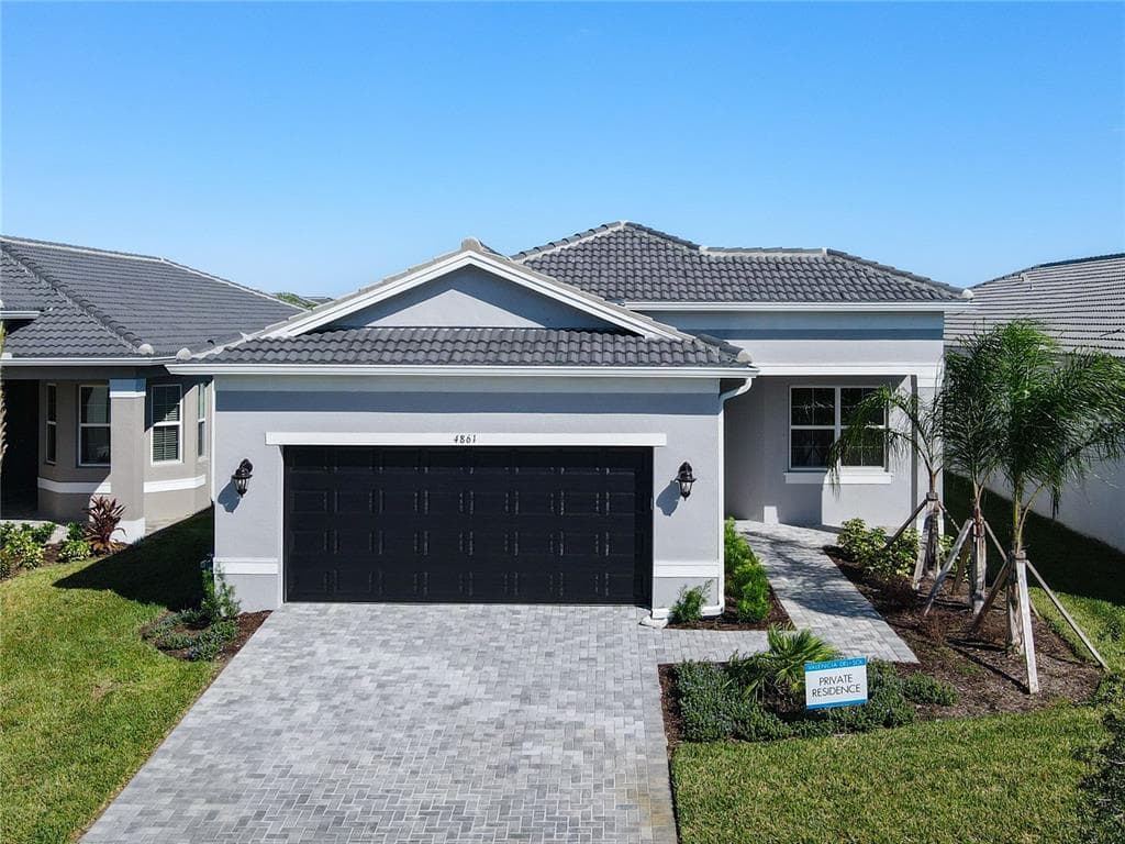 4861 SEVILLA SHORES DRIVE WIMAUMA, FL 33598