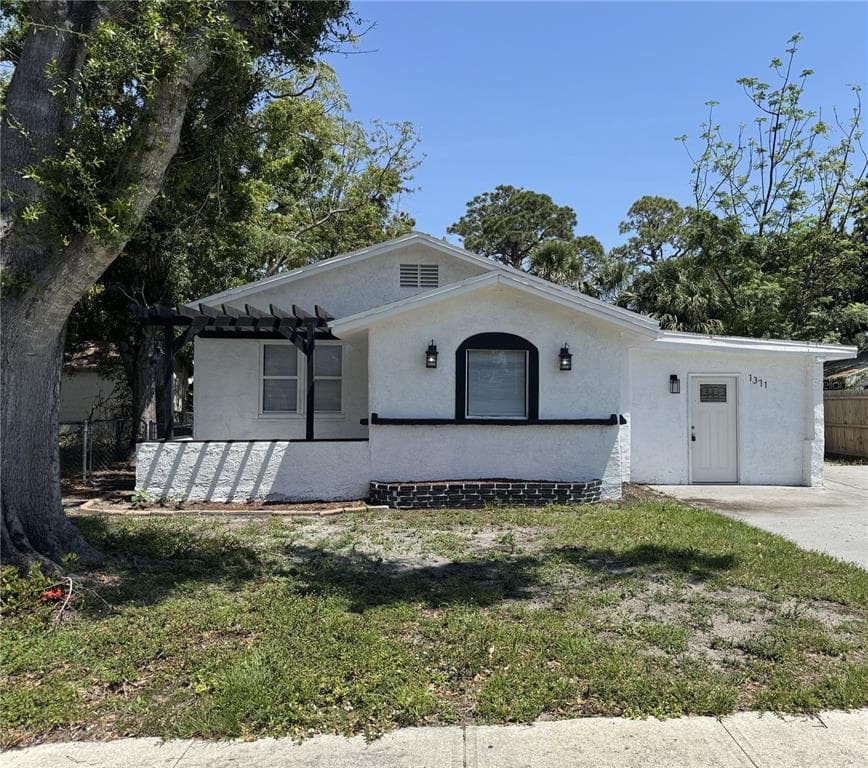 1371 14TH STREET SARASOTA, FL 34236
