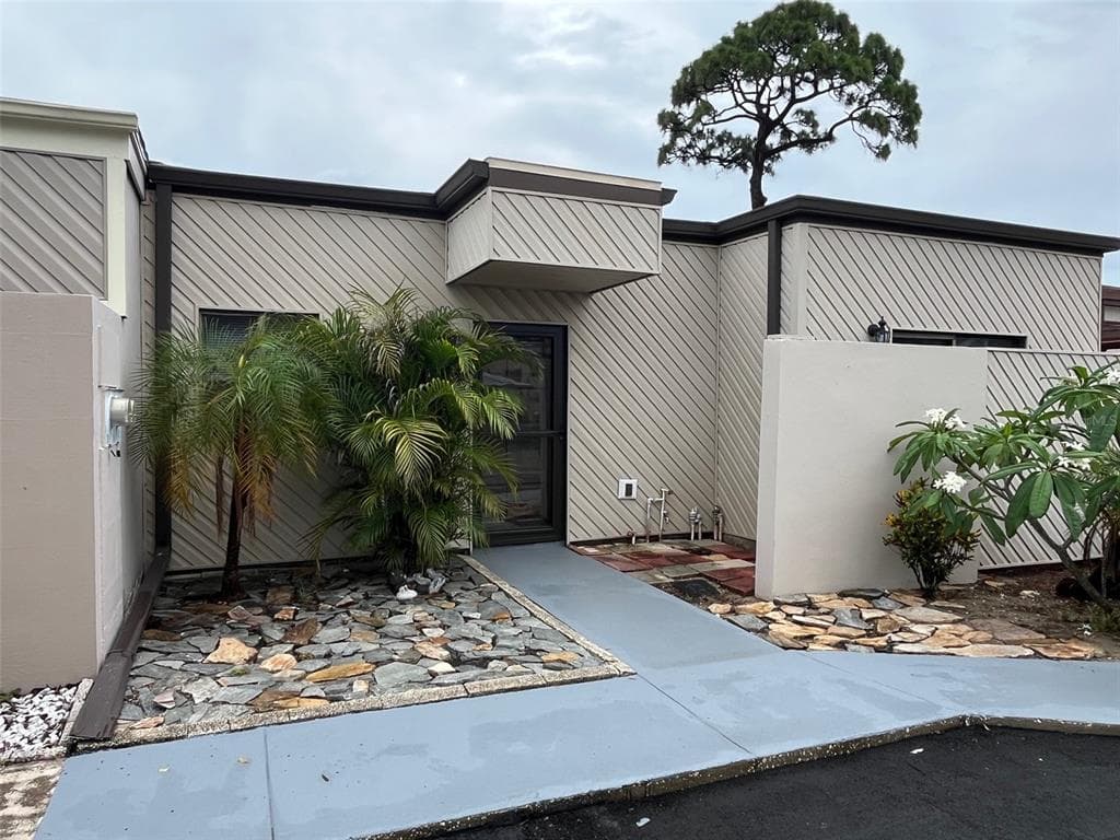 4309 CEDAR GROVE STREET HOLIDAY, FL 34691