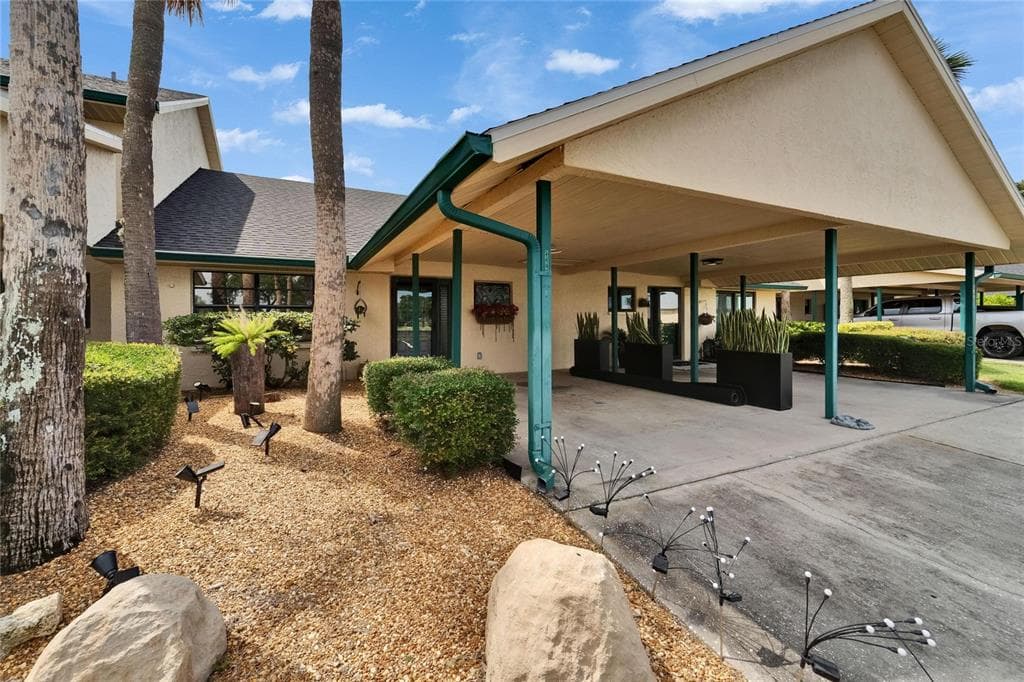 644 YARDARM DRIVE UNIT 22 APOLLO BEACH, FL 33572