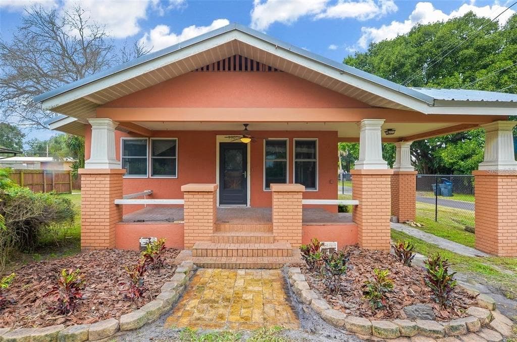 9907 MAGGIE STREET GIBSONTON, FL 33534