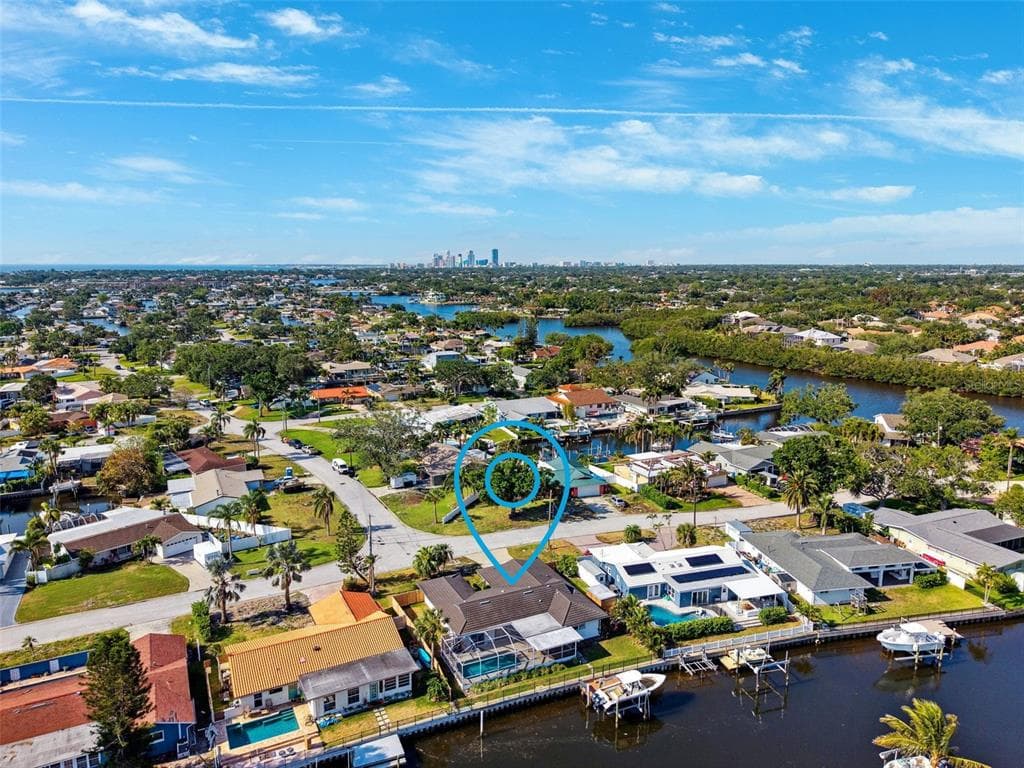 1399 49TH AVENUE NE ST PETERSBURG, FL 33703