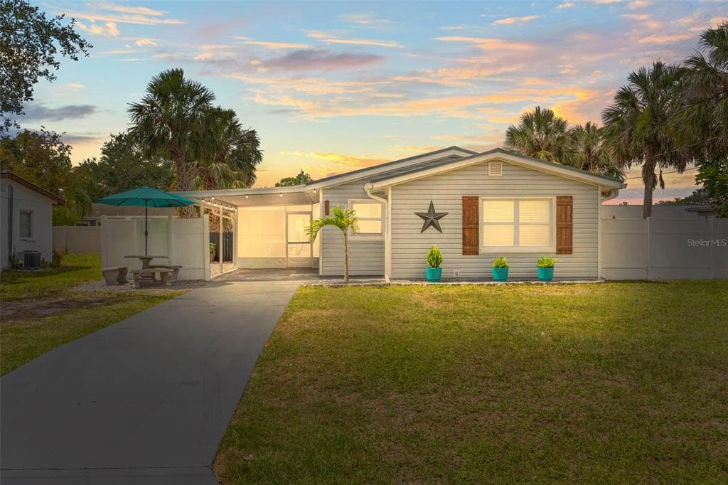 512 FLAME TREE DRIVE