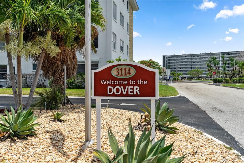 3114 59TH STREET S UNIT 203 GULFPORT, FL 33707
