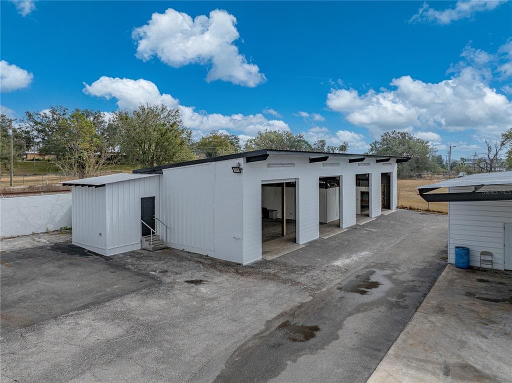 15552 US 301 DADE CITY, FL 33525