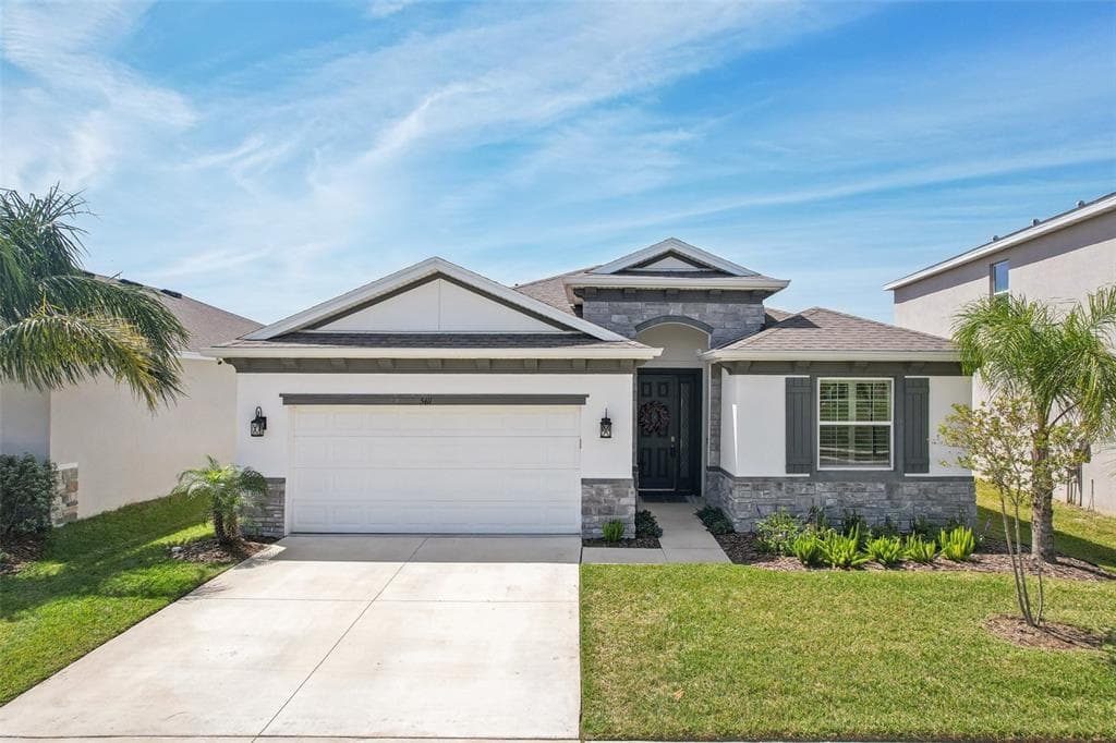 5411 THISTLE FIELD COURT WESLEY CHAPEL, FL 33545