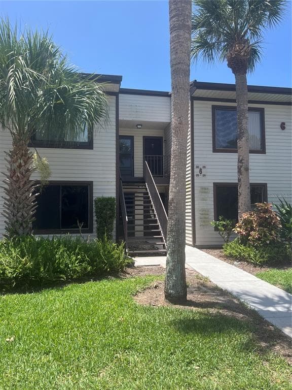 376 MOORINGS COVE DRIVE UNIT 6C TARPON SPRINGS, FL 34689