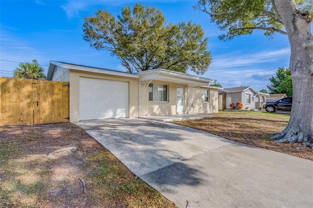 8433 76TH AVENUE SEMINOLE, FL 33777