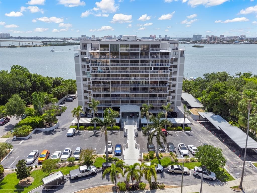 500 N OSCEOLA AVENUE UNIT 811 CLEARWATER, FL 33755