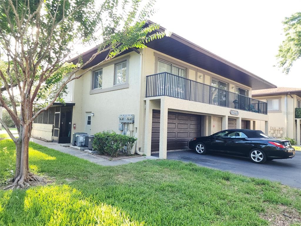 2935 LICHEN LANE UNIT D CLEARWATER, FL 33760