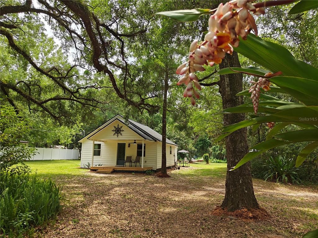 18452 FORT DADE AVENUE BROOKSVILLE, FL 34601