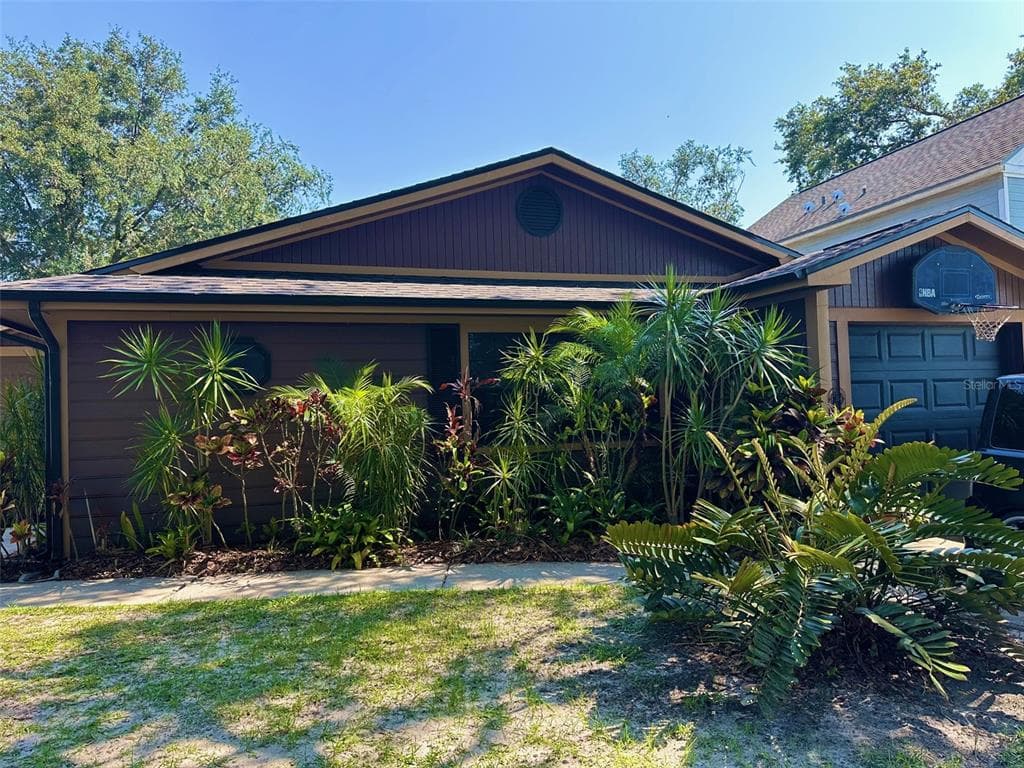 7714 LEON AVENUE TEMPLE TERRACE, FL 33637
