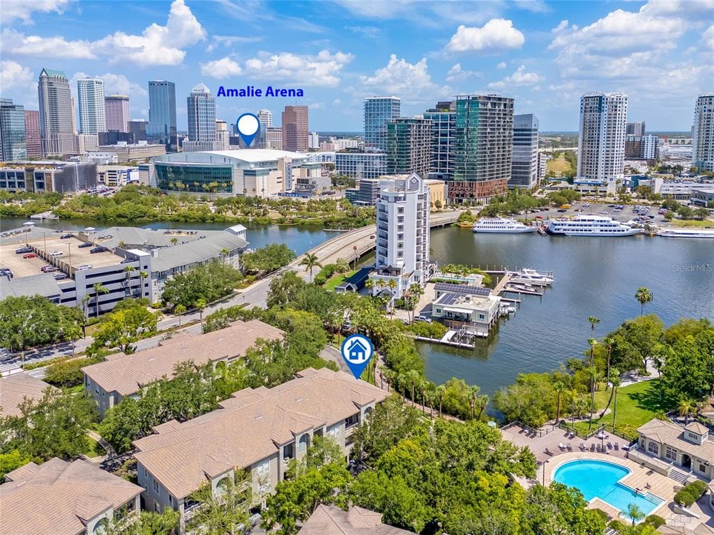 741 MAINSAIL DRIVE TAMPA, FL 33602