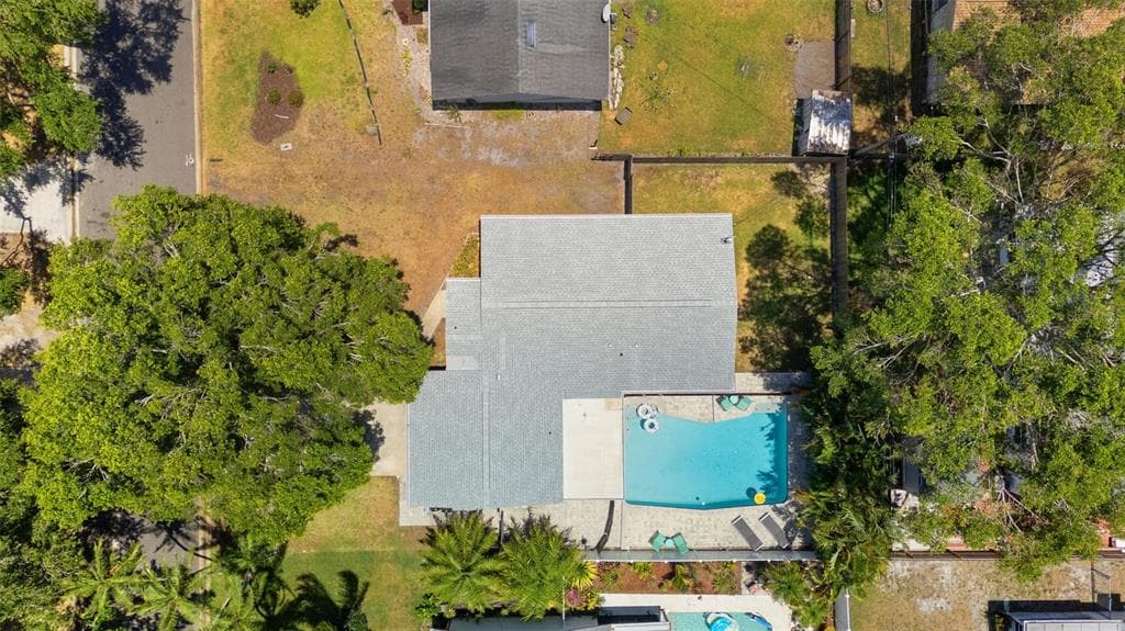 11110 105TH AVENUE LARGO, FL 33778