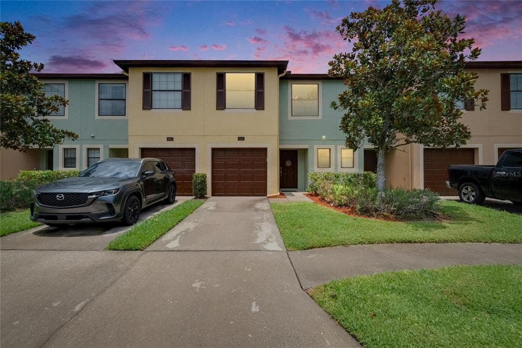 2435 EDGEWATER FALLS DRIVE BRANDON, FL 33511