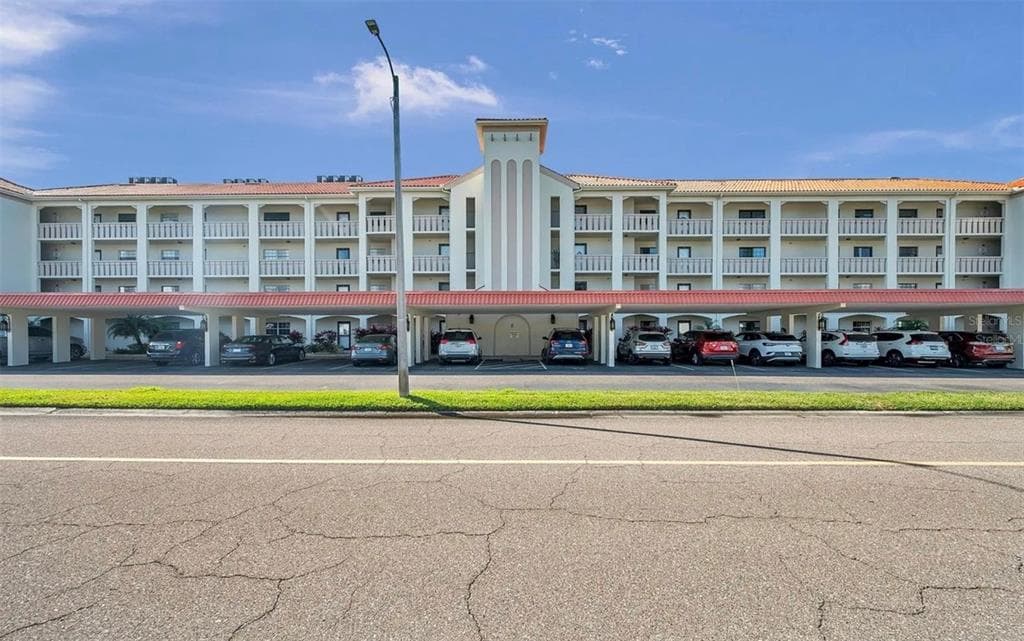 19029 US HIGHWAY 19 N UNIT 8-23 CLEARWATER, FL 33764