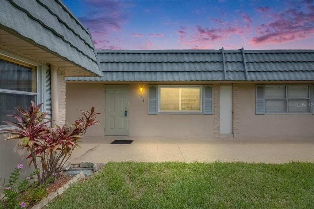 1802 BEDFORD TERRACE UNIT 185 SUN CITY CENTER, FL 33573